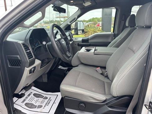 Used 2019 Ford F250 XL w/ STX Appearance Package image 10