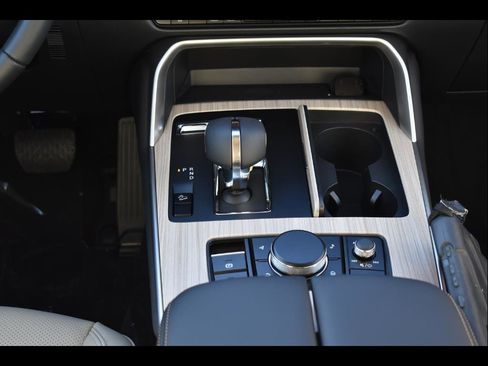 Used 2025 MAZDA CX-90 3.3 Turbo w/ Preferred Package image 17