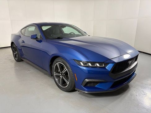 Used 2024 Ford Mustang Coupe image 2