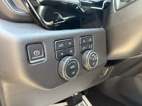 Used 2023 Chevrolet Silverado 1500 LT Trail Boss w/ Convenience Package II image 35