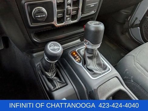 Used 2021 Jeep Wrangler Unlimited Sahara AWD/4WD image 16