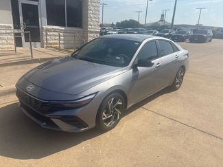 Used 2025 Hyundai Elantra Sport FWD video 1
