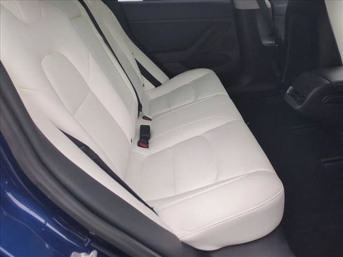 Used 2021 Tesla Model 3 Long Range image 19