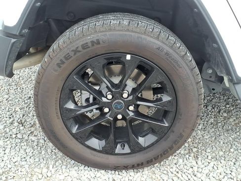 Used 2025 Jeep Wrangler Unlimited Sahara AWD/4WD image 20