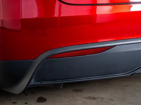 Used 2024 Tesla Model X image 25