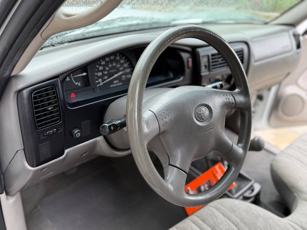 Used 2002 Toyota Tacoma 2WD Regular Cab w/ Enhancement Pkg image 47
