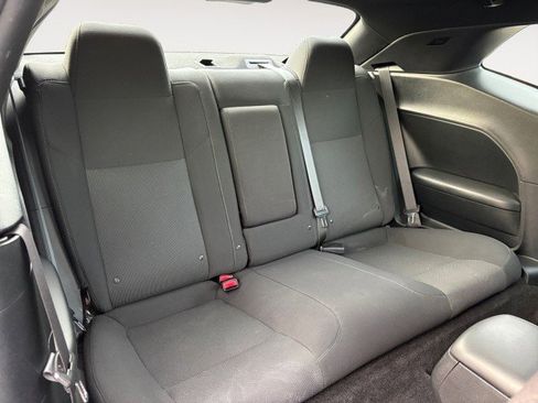 Used 2015 Dodge Challenger R/T image 14