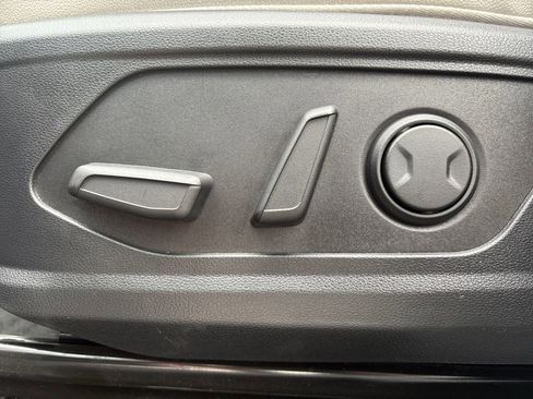 Used 2024 Hyundai Tucson Limited FWD image 16