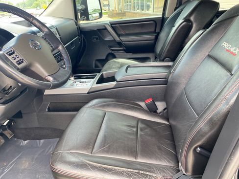 Used 2010 Nissan Titan PRO-4X w/ Pro-4x Leather Pkg image 15