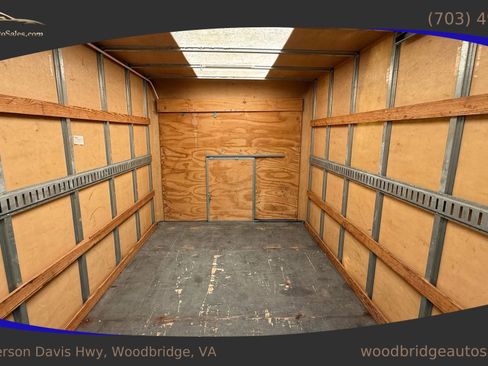 Used 2015 Chevrolet Express 3500 Extended image 19