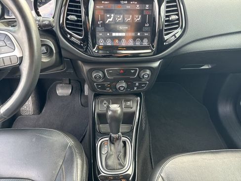Used 2019 Jeep Compass Limited FWD image 40