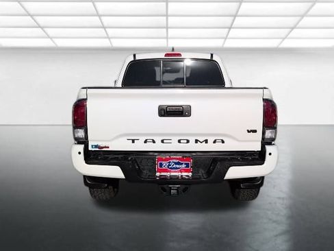 Used 2023 Toyota Tacoma TRD Sport image 25