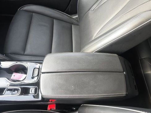 Certified 2023 Buick Envision Essence image 18