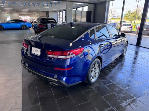 Used 2019 Kia Optima LX image 5