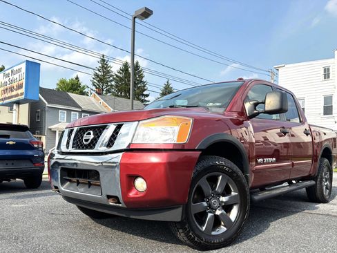 Used 2015 Nissan Titan SV w/ SV Value Truck Package AWD/4WD image 1