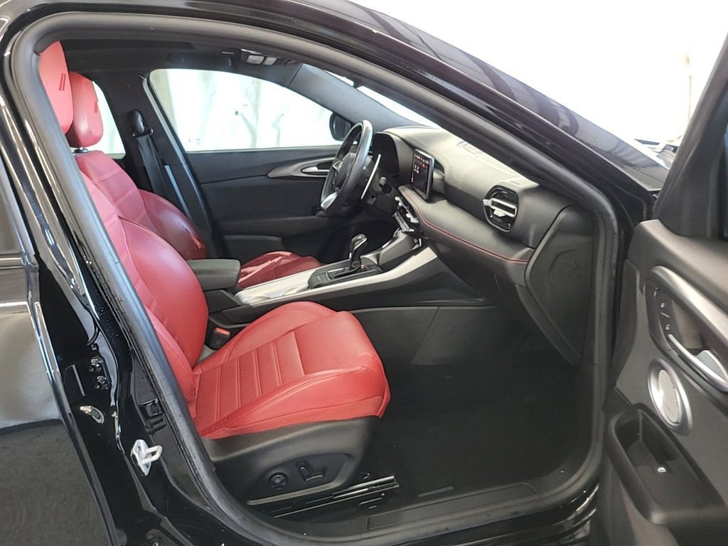 Used 2024 Dodge Hornet R/T Plus w/ Tech Pack Plus w/o Parking AWD/4WD image 3