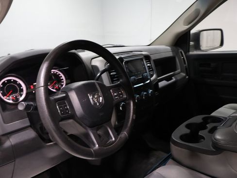 Used 2016 RAM 1500 ST w/ SXT Appearance Group image 14