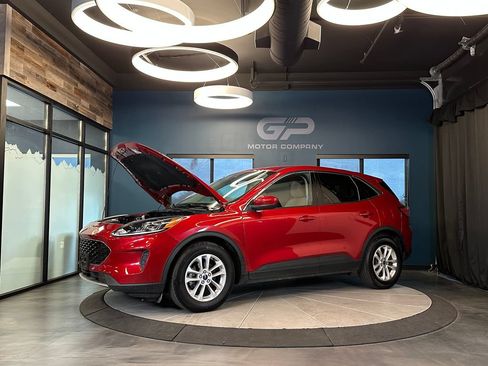Used 2020 Ford Escape SE FWD image 25