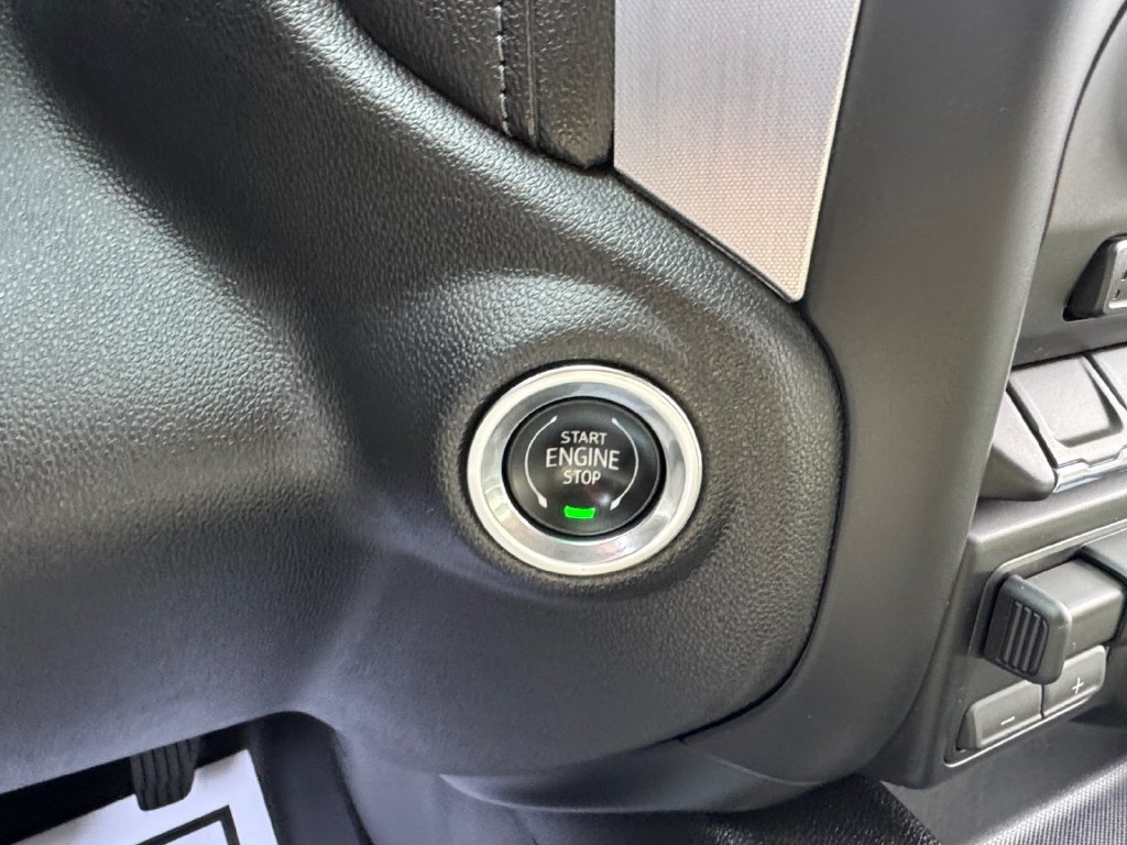 Used 2019 GMC Sierra 1500 SLT w/ SLT Premium Package AWD/4WD image 34