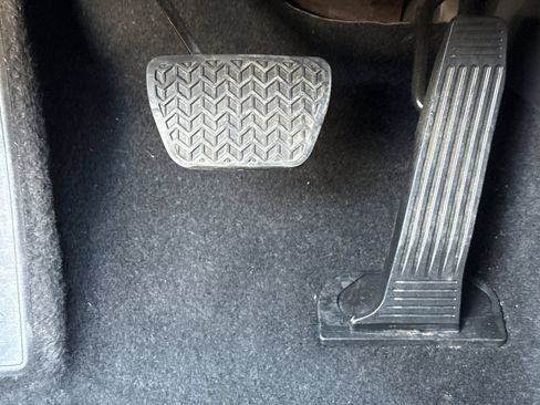 Used 2023 Toyota RAV4 XLE AWD/4WD image 44