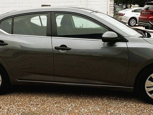 Used 2024 Nissan Sentra S FWD image 9