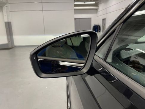 Used 2025 Volkswagen Tiguan SE w/ Panoramic Sunroof Package AWD/4WD image 13