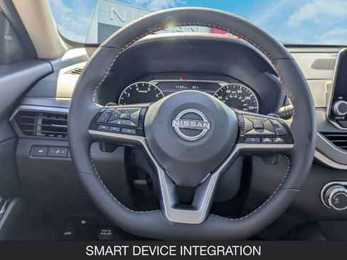 New 2025 Nissan Altima 2.5 SR image 12