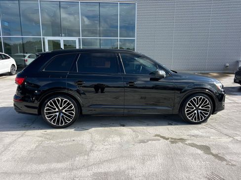 New 2026 Audi SQ7 Prestige AWD/4WD image 4