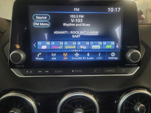 Used 2025 Nissan Sentra SV FWD image 25
