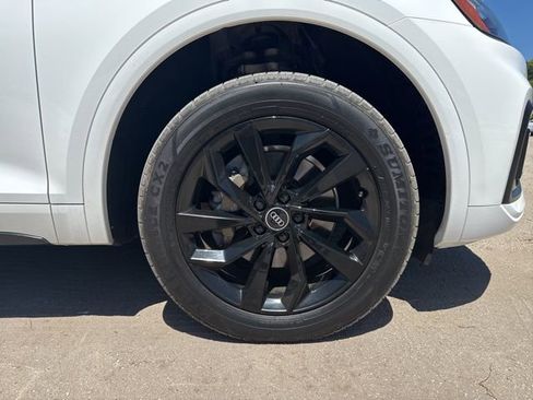 Used 2021 Audi Q5 Premium Plus image 22