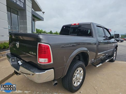 Used 2018 RAM 2500 Laramie w/ Convenience Group AWD/4WD image 4