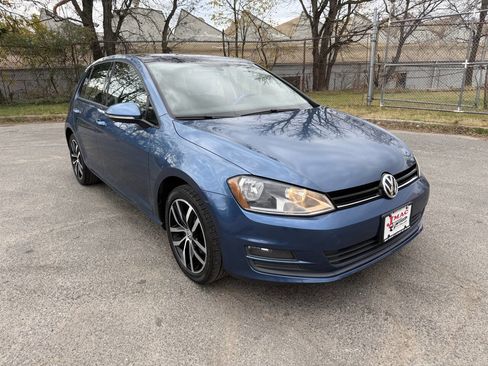 Used 2016 Volkswagen Golf SE image 7
