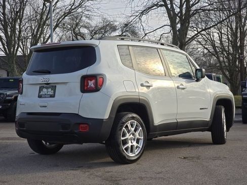 Used 2023 Jeep Renegade Latitude w/ Premium Group image 25