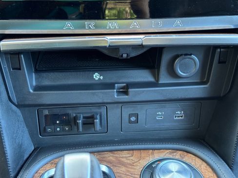 Used 2021 Nissan Armada SL w/ Captain's Chairs Package AWD/4WD image 31
