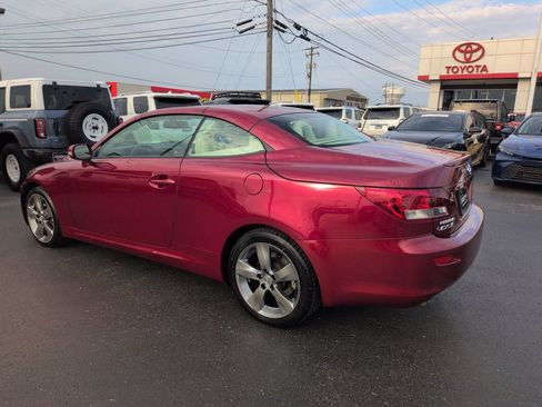 Used 2010 Lexus IS 250C RWD image 3