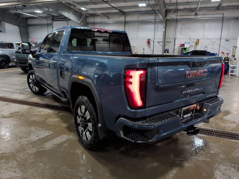 Used 2024 GMC Sierra 2500 Denali w/ Denali Reserve Package image 4