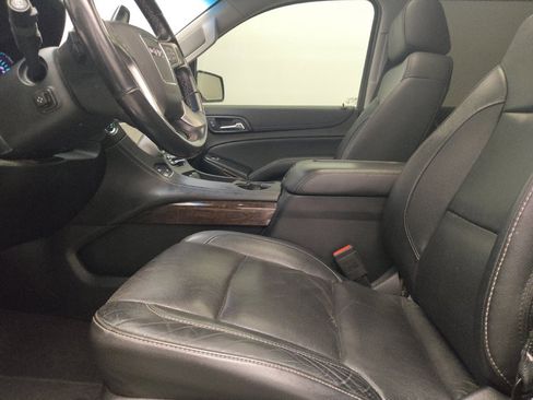 Used 2019 GMC Yukon XL SLT AWD/4WD image 17