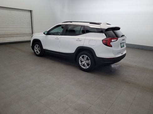 Used 2023 GMC Terrain SLE w/ Driver Convenience Package FWD image 3