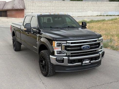 Used 2022 Ford F350 Lariat w/ Lariat Ultimate Package AWD/4WD image 2