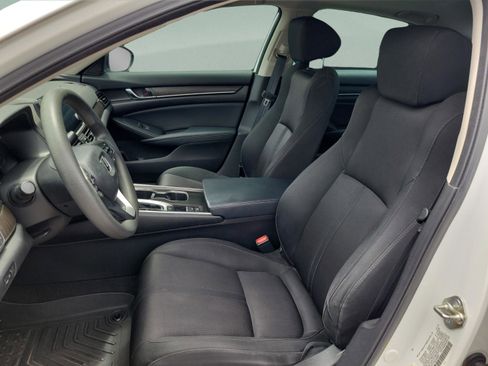 Used 2018 Honda Accord EX image 17