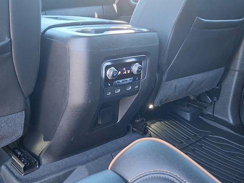 Used 2021 GMC Yukon AT4 w/ AT4 Premium Plus Package image 18