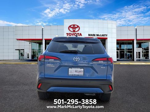Used 2026 Toyota Corolla Cross XLE FWD image 4