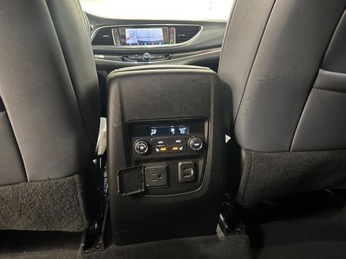 Used 2024 Buick Enclave Premium image 66