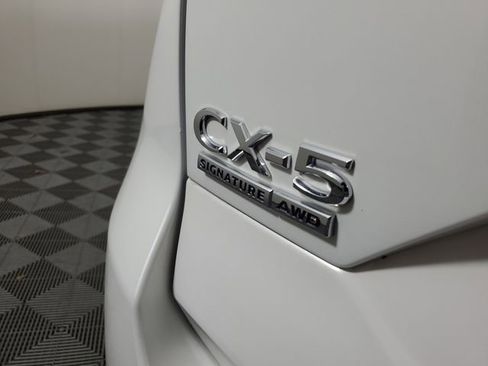 Certified 2025 MAZDA CX-5 Signature image 8