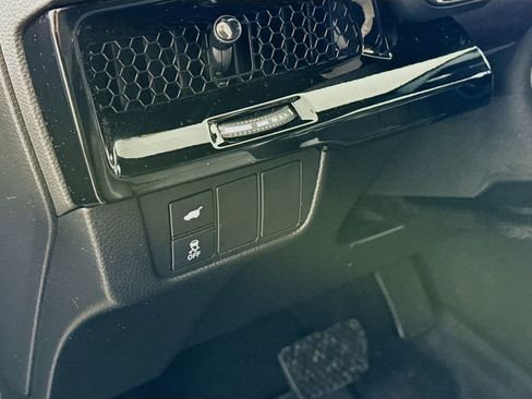 Used 2023 Honda CR-V Sport Touring image 8