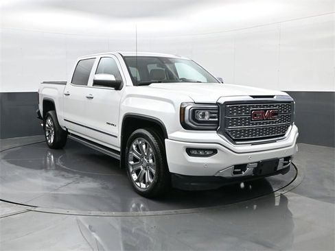 Used 2018 GMC Sierra 1500 Denali w/ Denali Ultimate Package image 3