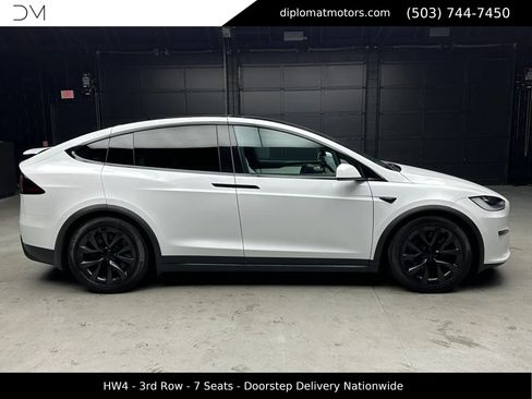 Used 2023 Tesla Model X image 6