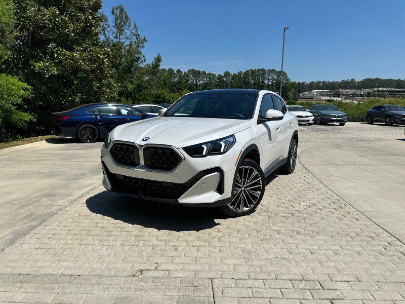 New 2026 BMW X2 xDrive28i w/ Technology Package AWD/4WD image 1