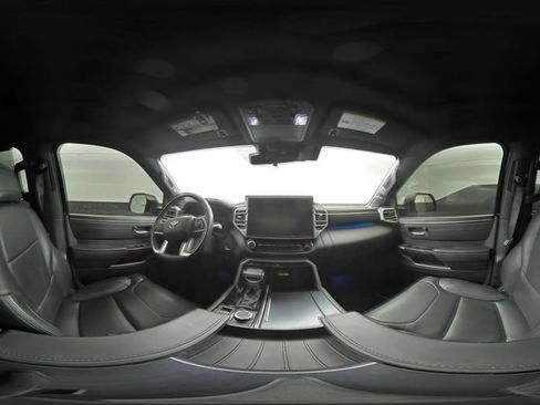 Used 2023 Toyota Tundra Platinum AWD/4WD image 24