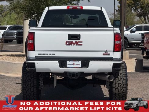 Used 2017 GMC Sierra 2500 SLT w/ Duramax Plus Package AWD/4WD image 6